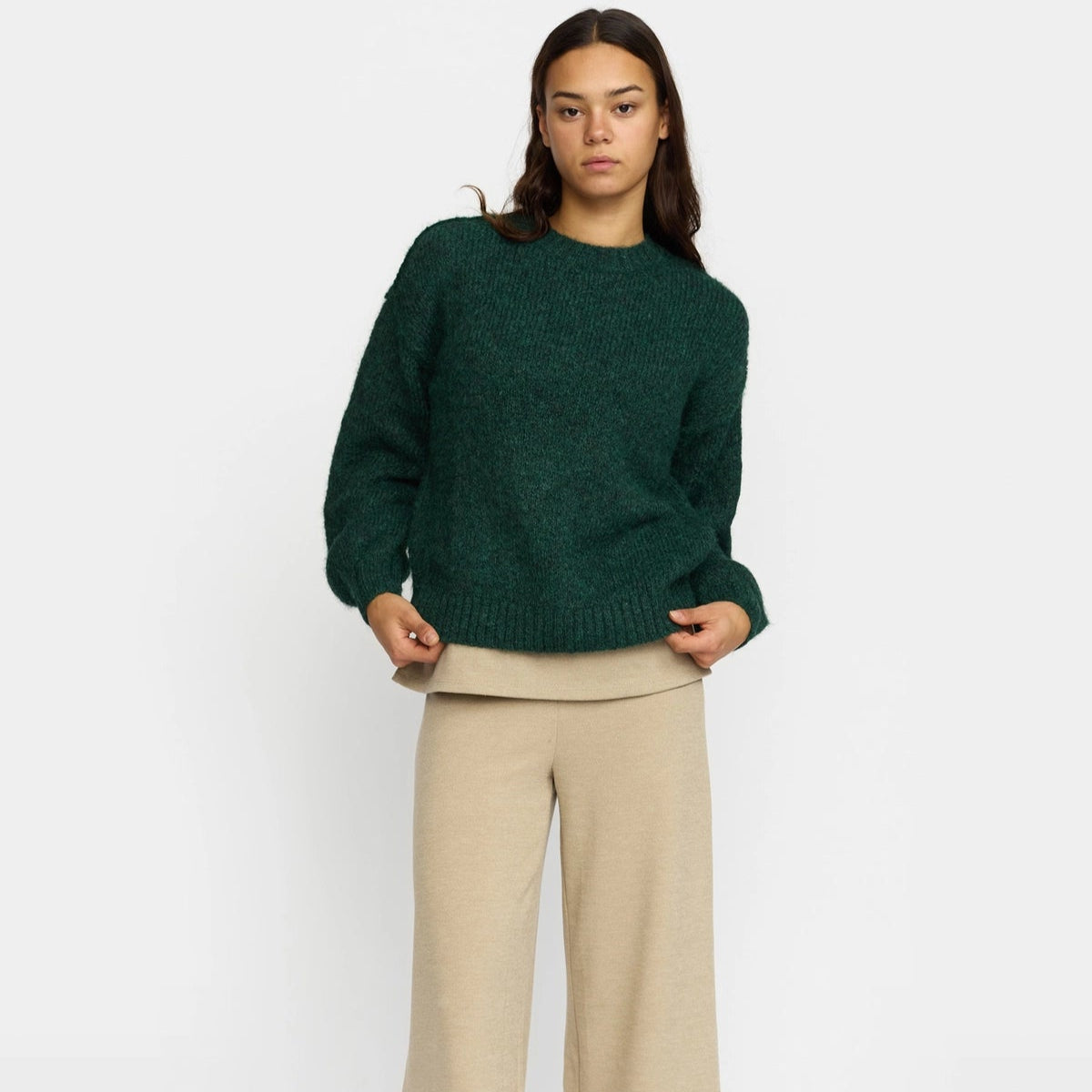 Mørkegrøn lækker blød mohair sweater fra Selfhood