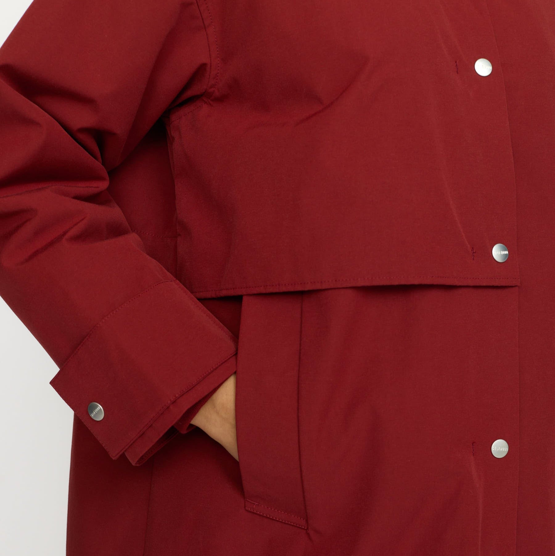 Rød/bordeaux trenchcoat vinterjakke fra Selfhood