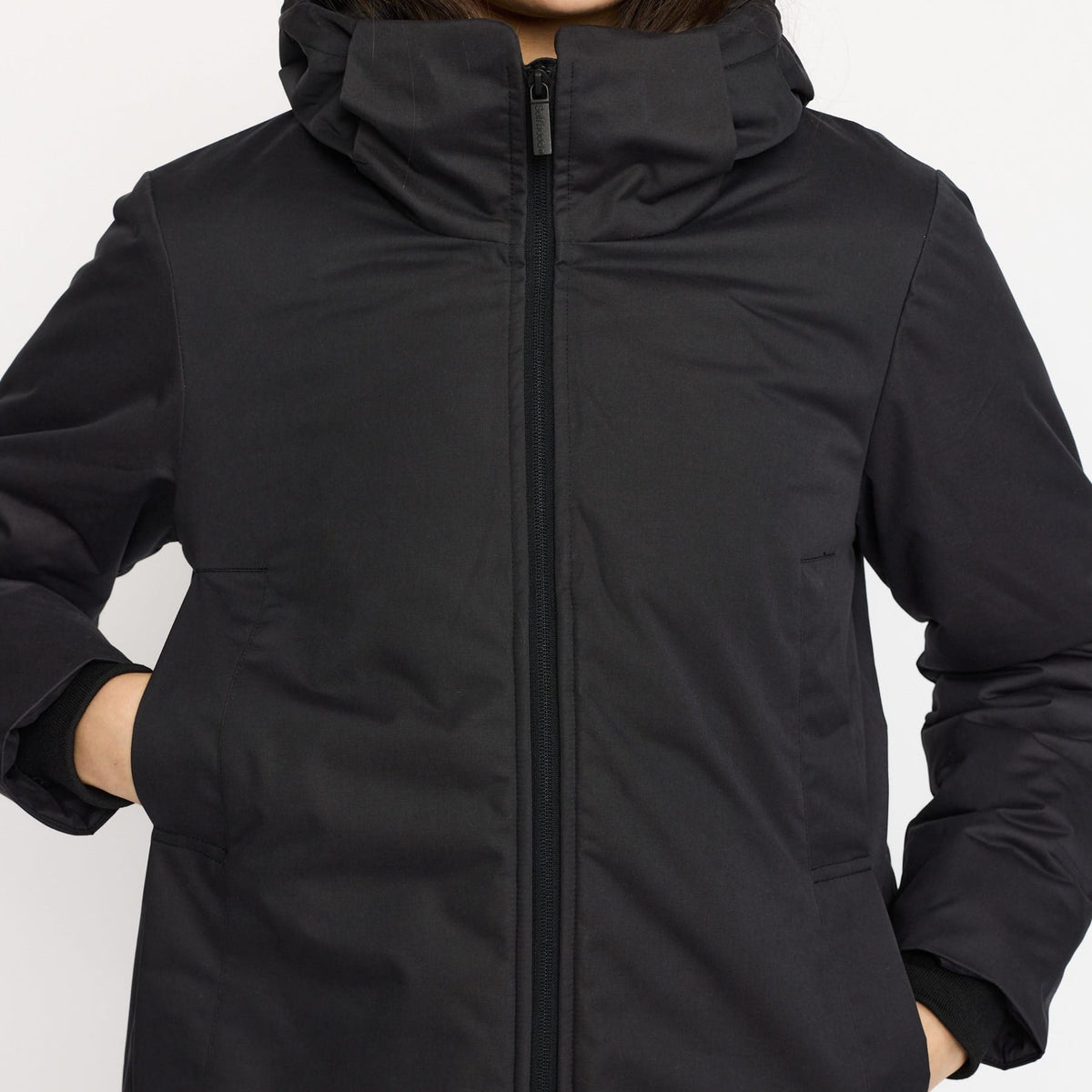 Sort vandafvisende parka fra Selfhood med Thinsulate isolering