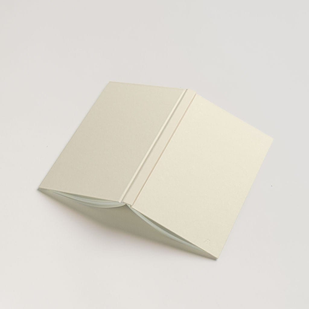 Atelier Aarhus notesbog i beige - skriv alle dine noter og tanker ned