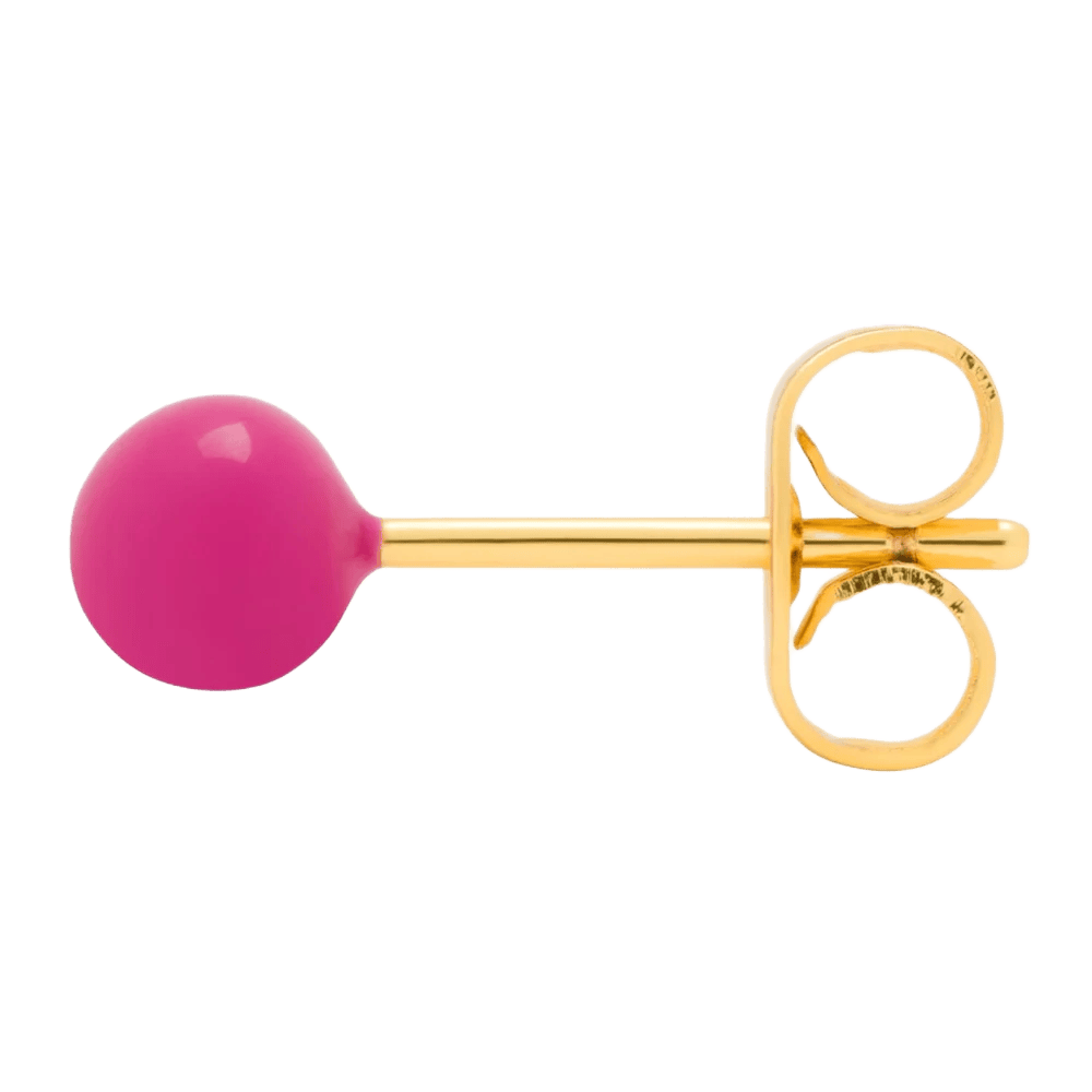 Color ball fra LULU Cph er en ørestik med en enkelt kugle på - denne er i en kraftig pink