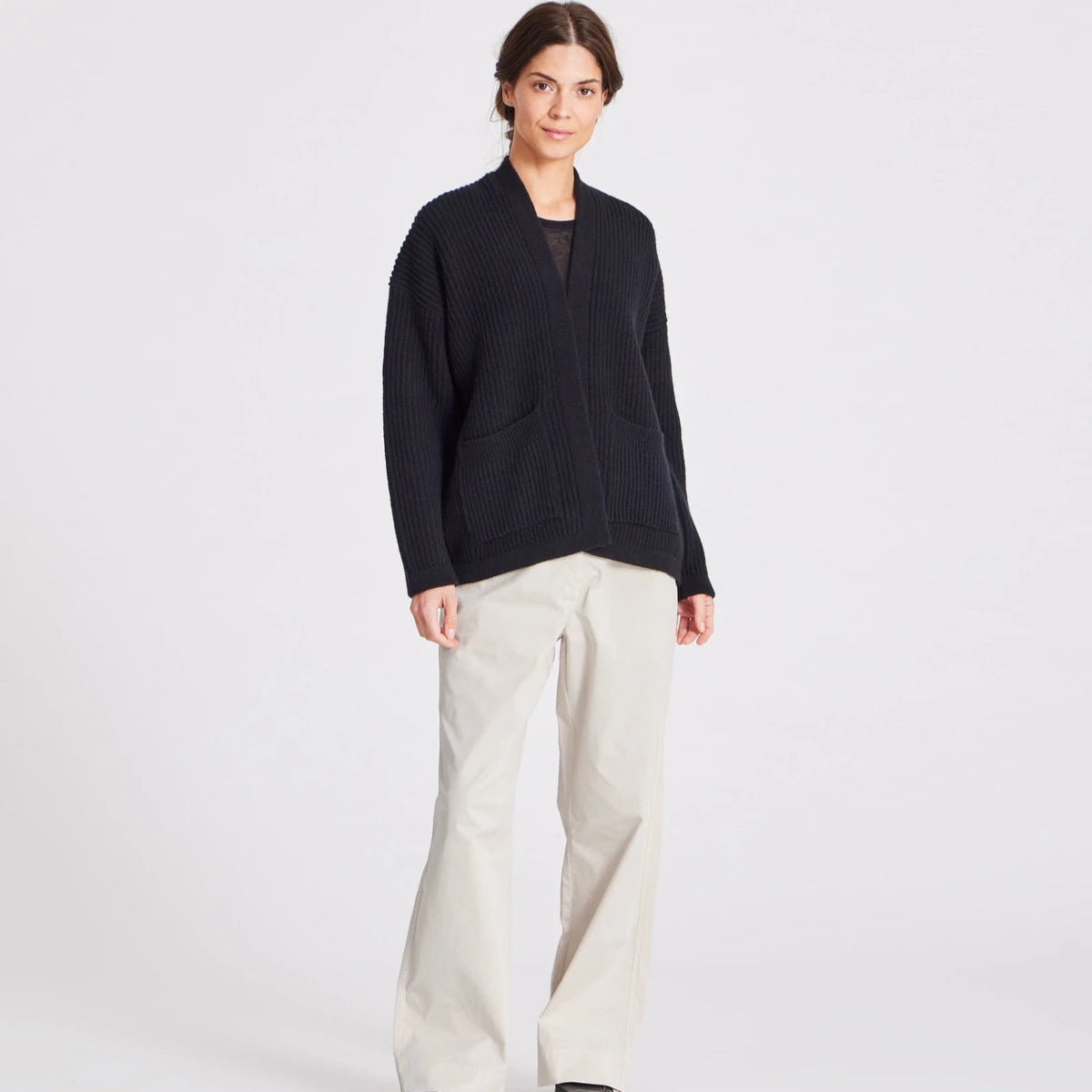 Mette Cardigan - 100% Lambswool - Black