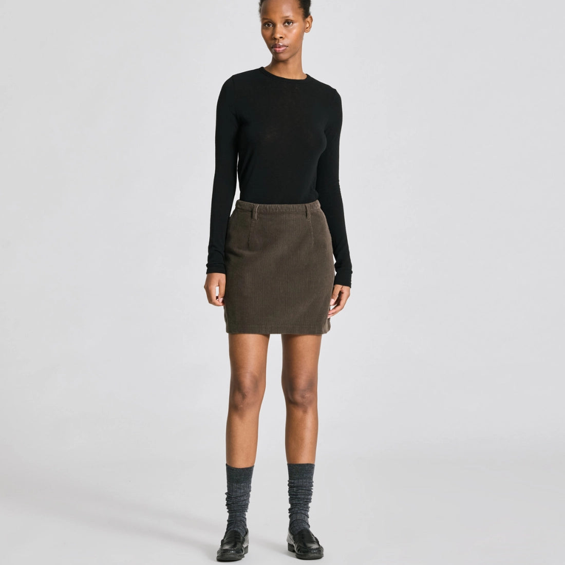 GAI+LISVA Natacha fløjlsnederdel i Black Olive