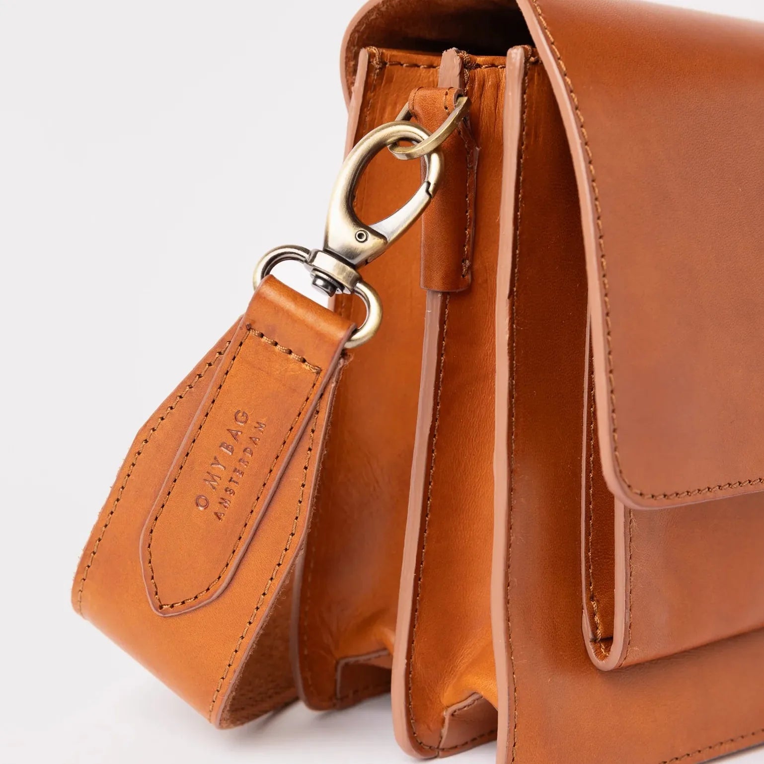 Harper - Skuldertaske - Cognac