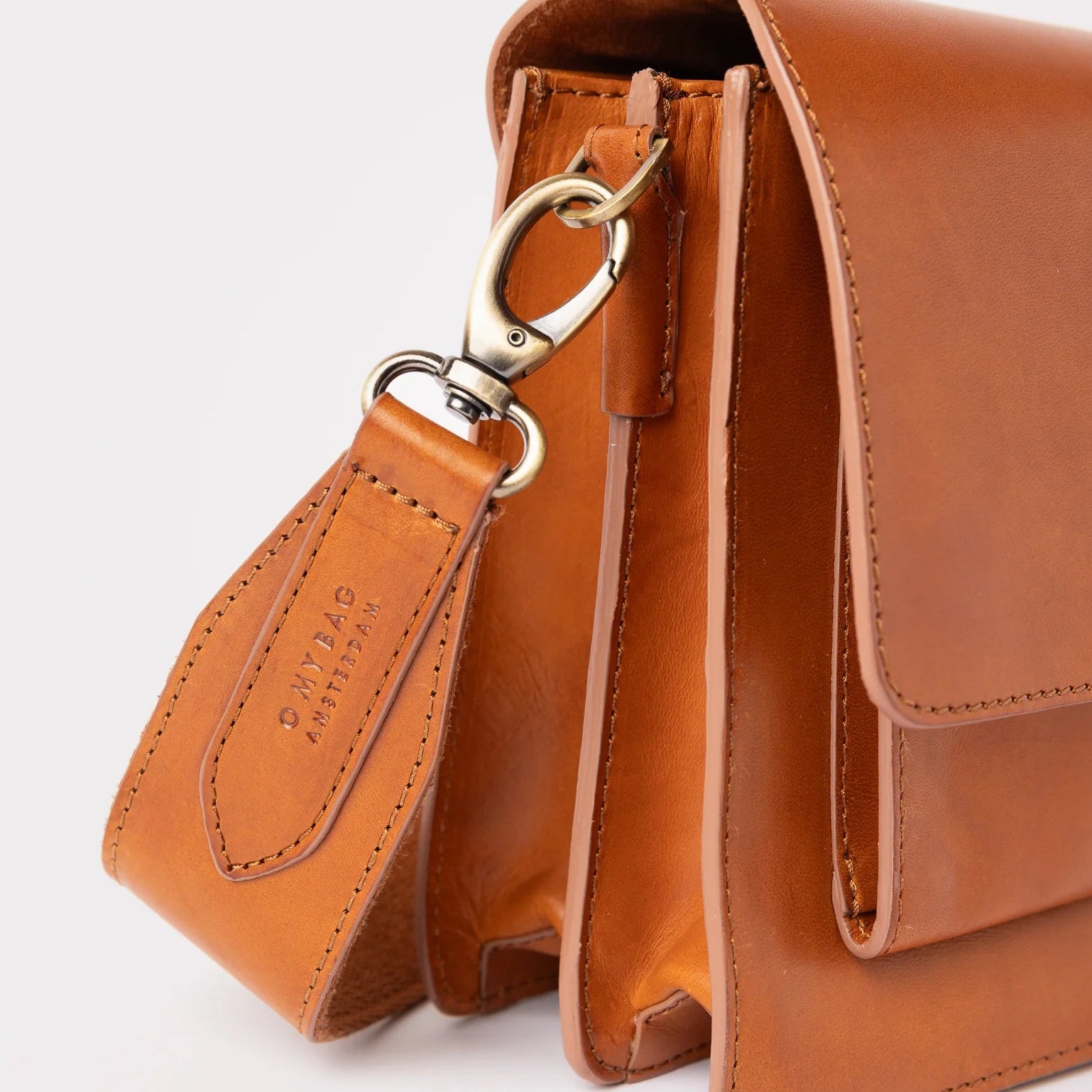 Harper - Skuldertaske - Cognac