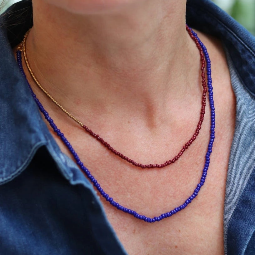 En mix af perlehalskæder fra Indien