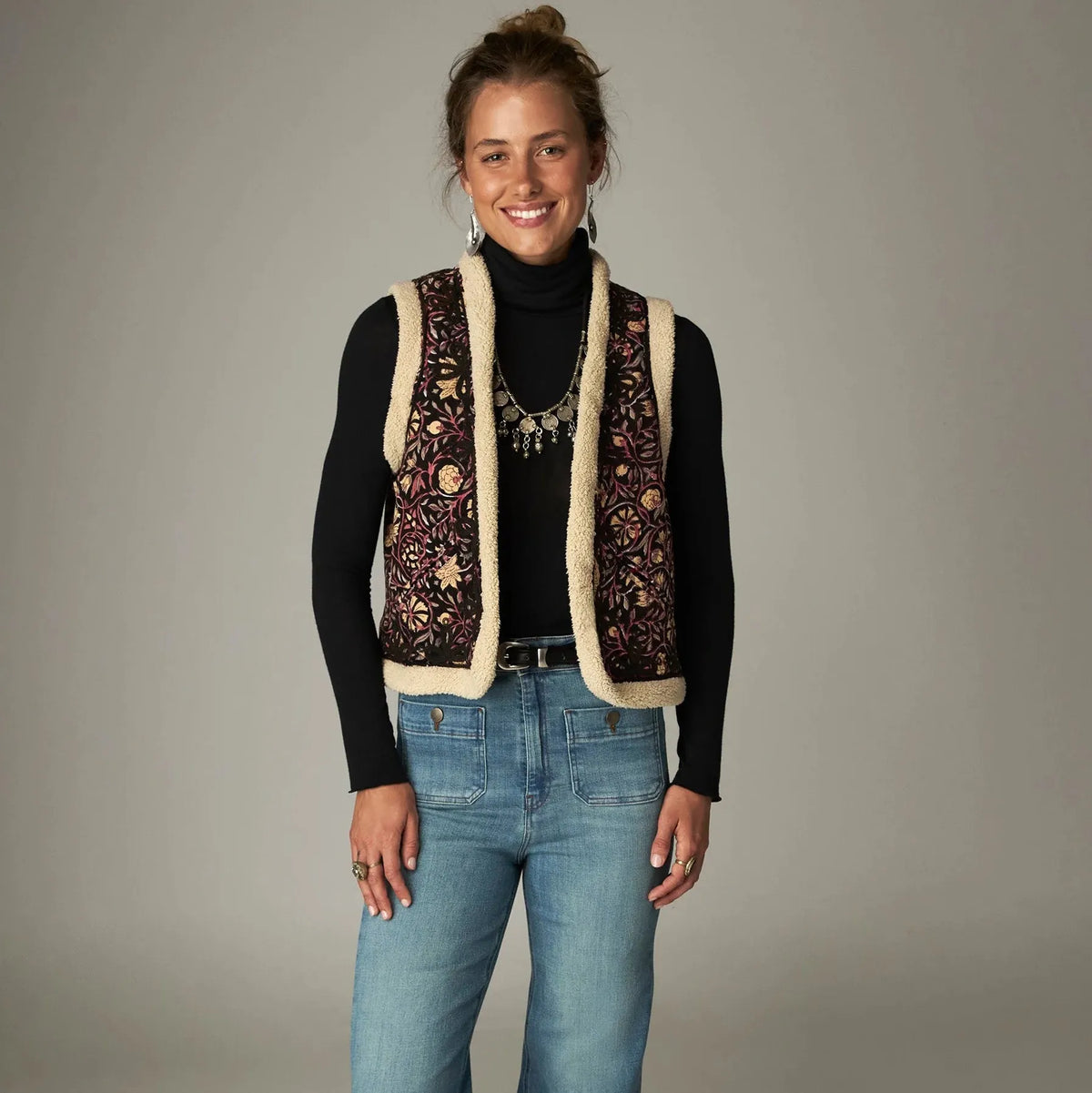 Juno Vest - Ruby Noir