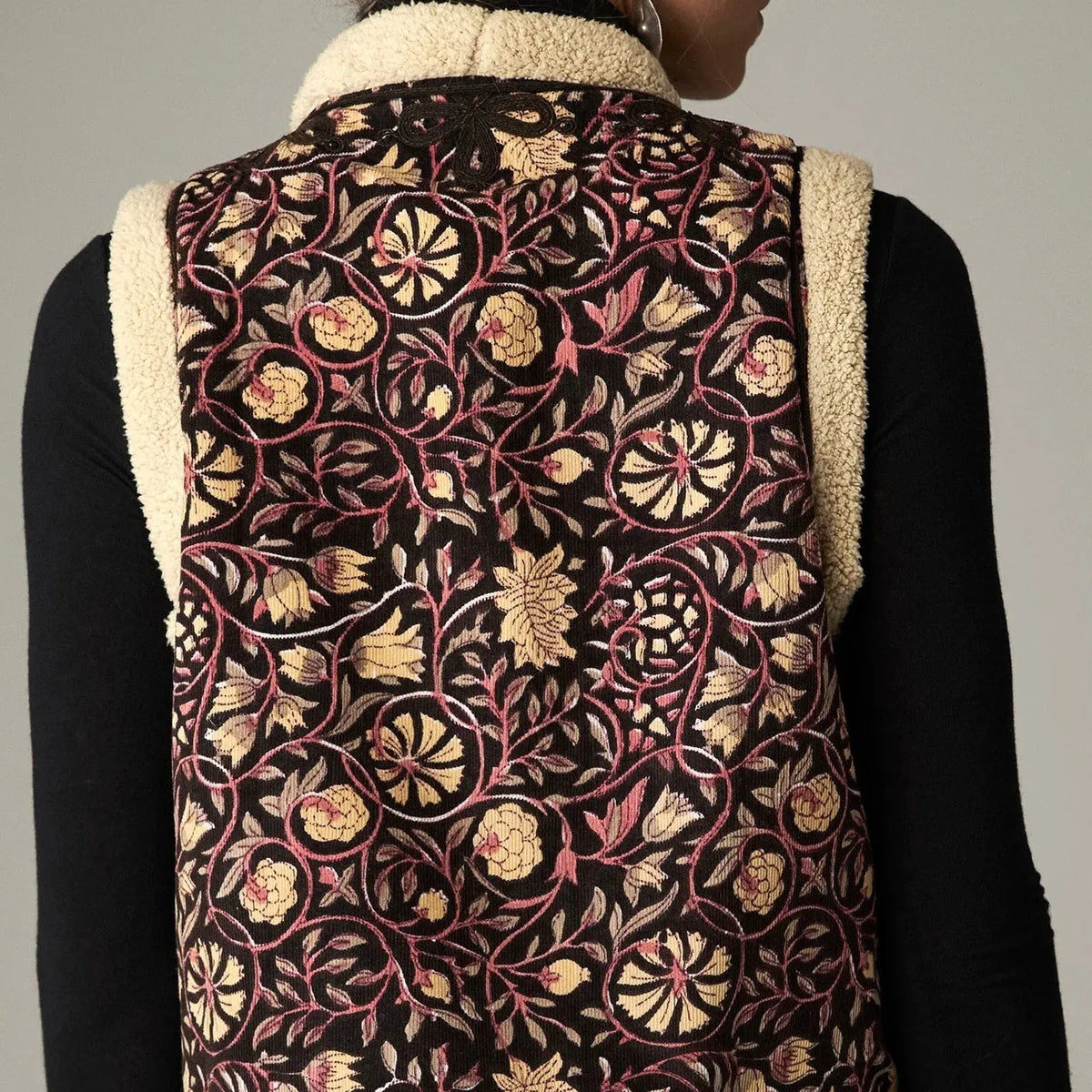 Juno Vest - Ruby Noir