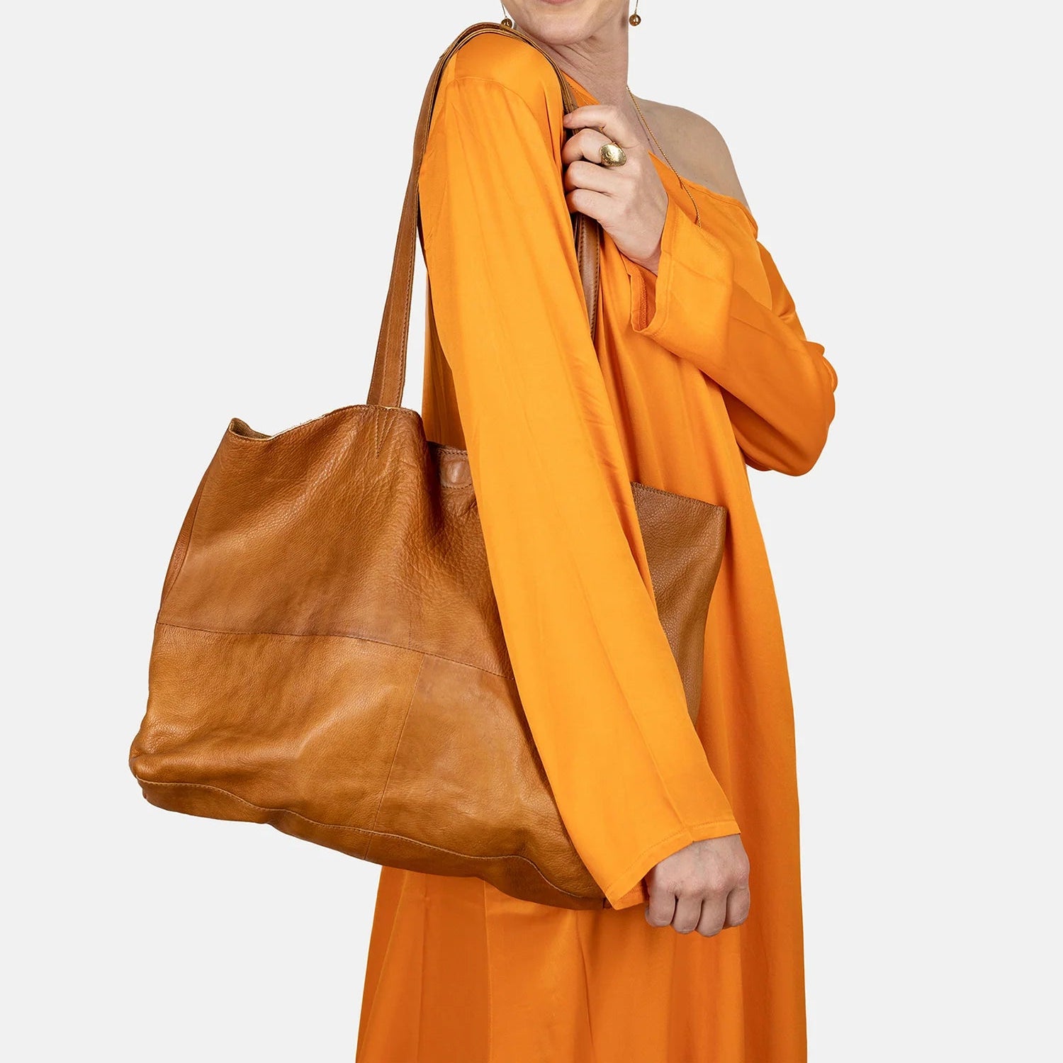 Marlo, Stor Urban Skuldertaske - Burned Tan