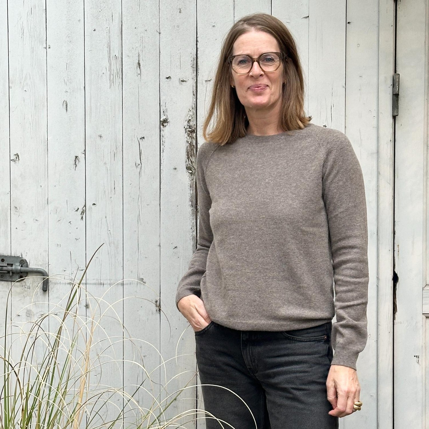 Raglan Crew Neck - Brownstone