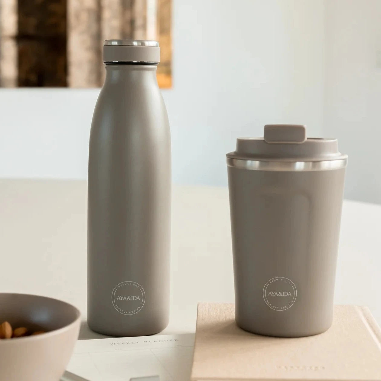 500 ml drikkeflaske fra AYA&IDA i farven &