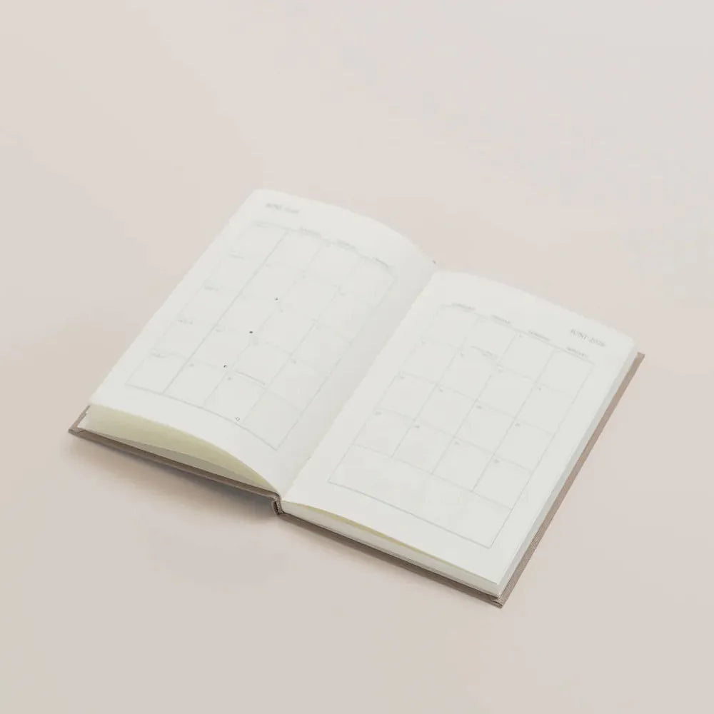 Atelier Aarhus ugekalender 2026, til alle dine planer og tanker i løbe af ugen.