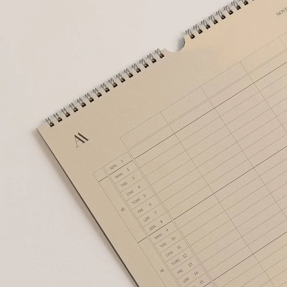 Atelier Aarhus vægkalender 2026 - klar til køleskabet