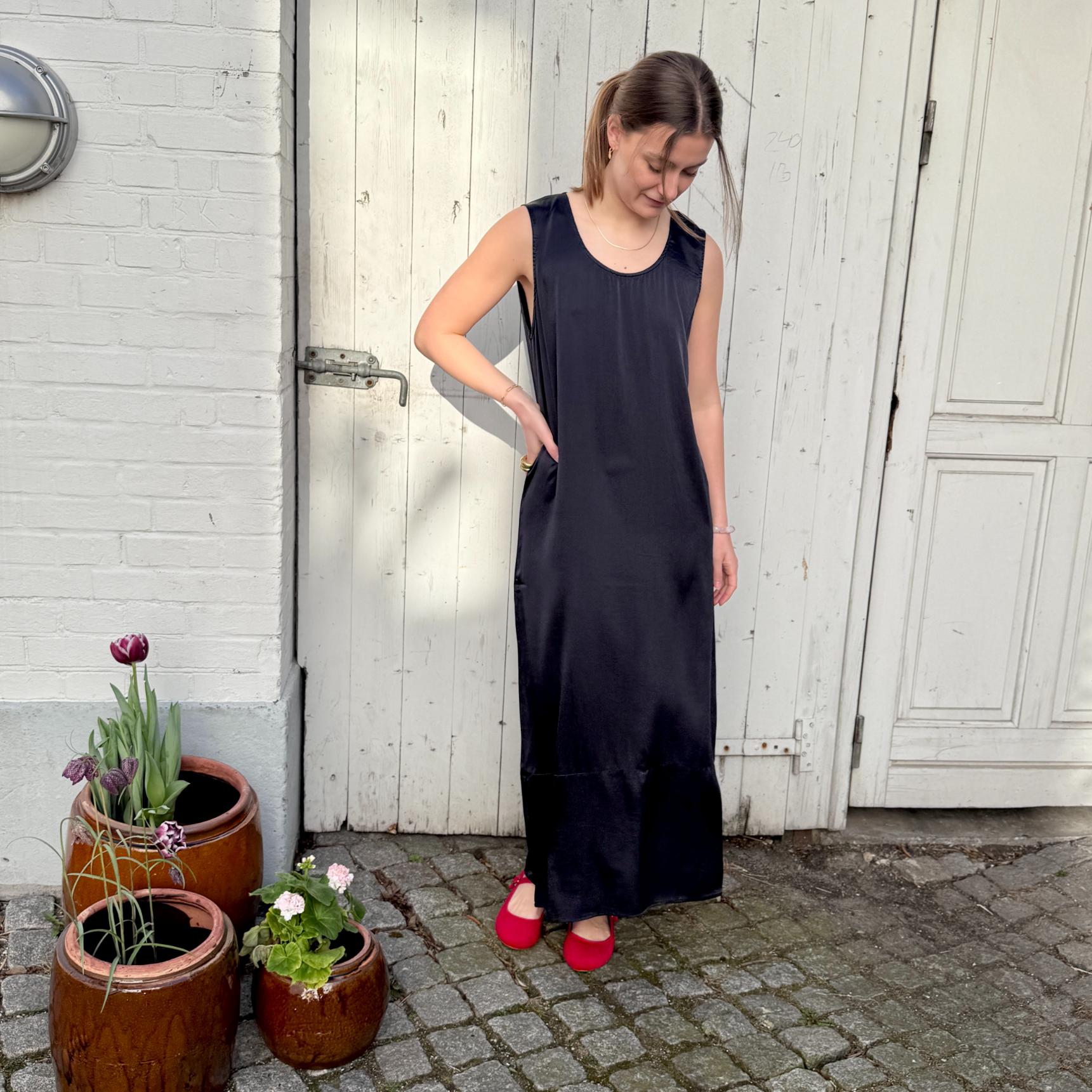MUIN Kjole - Silke & Elastan - Blue (700)