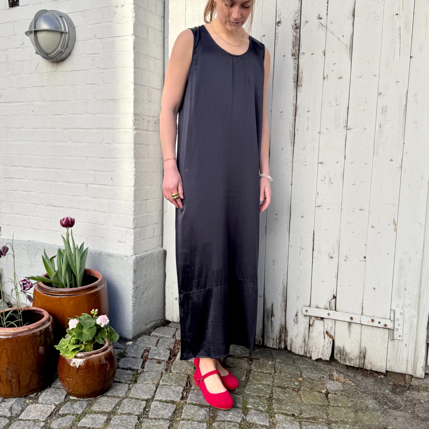 MUIN Kjole - Silke & Elastan - Blue (700)
