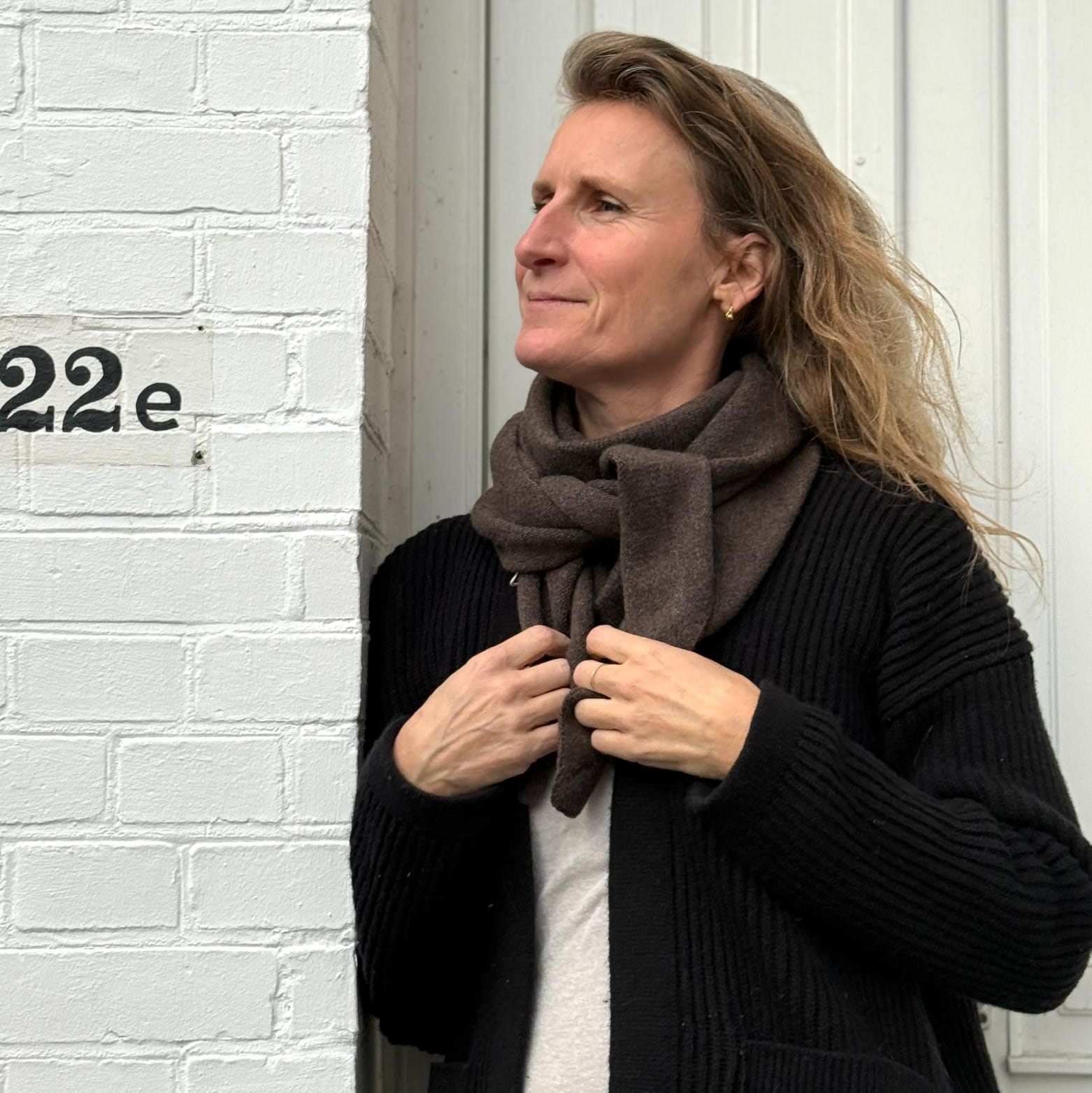 Et luksuriøst og klassisk tørklæde – Geneve i 100% ren cashmere.