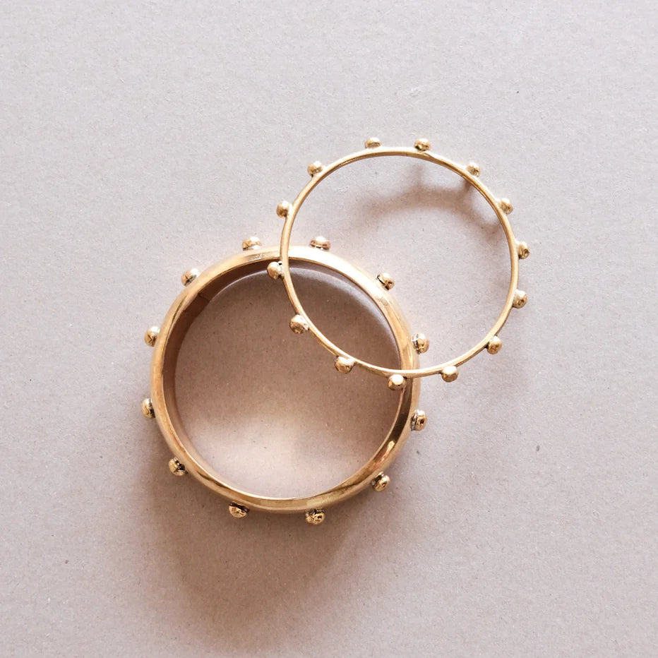 Hebba Thin Bangle Armbånd - Messing