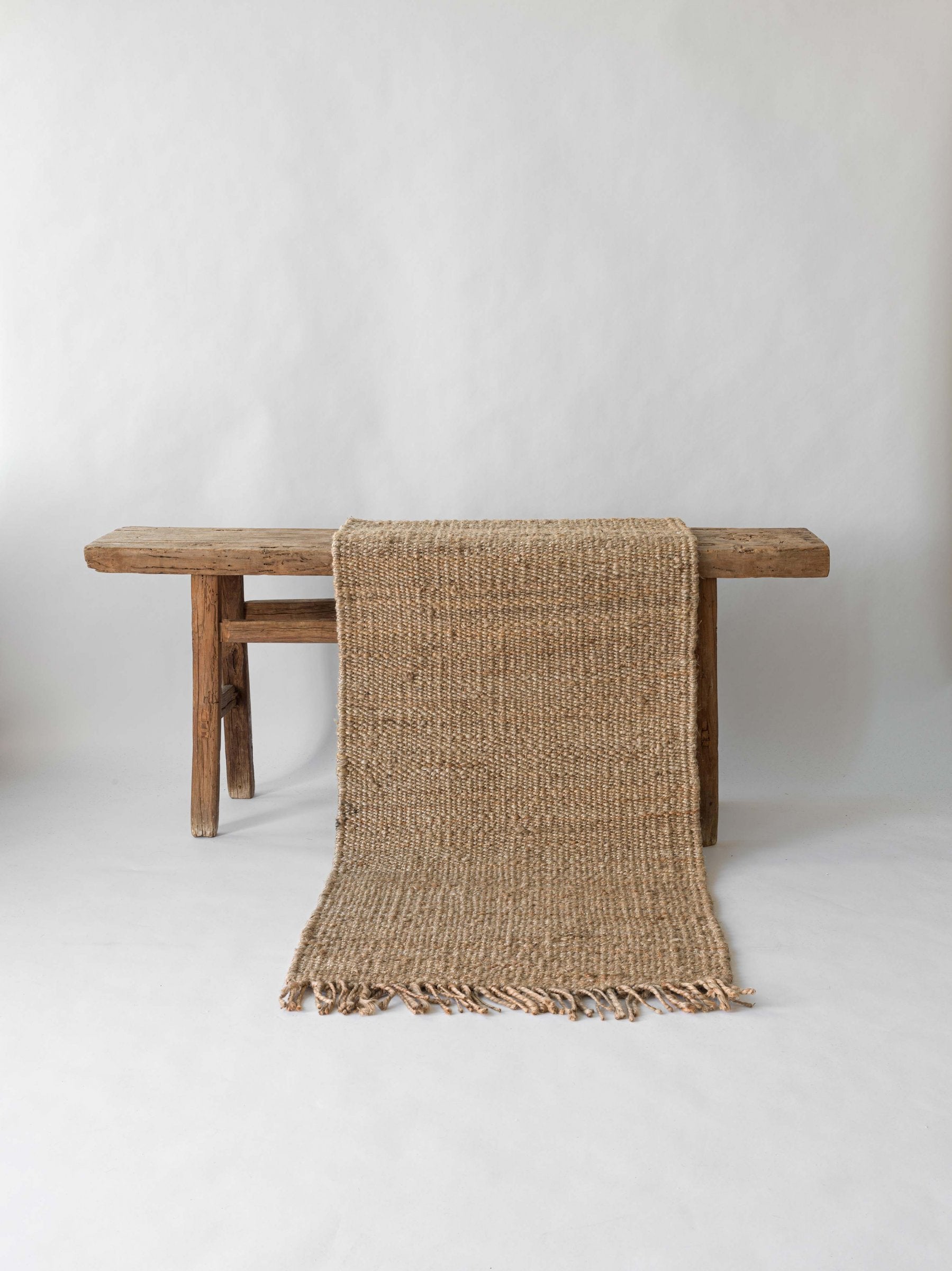 Hamp gulvtæppe i natur farvet i str. 80x200