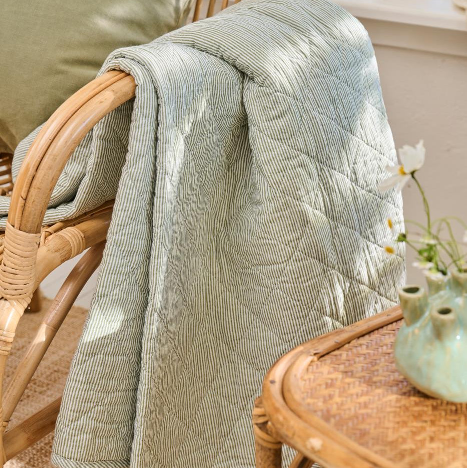 Vattæppe - Bomuld - Hvid m. Støvgrønne Mælkedrengestriber (81)