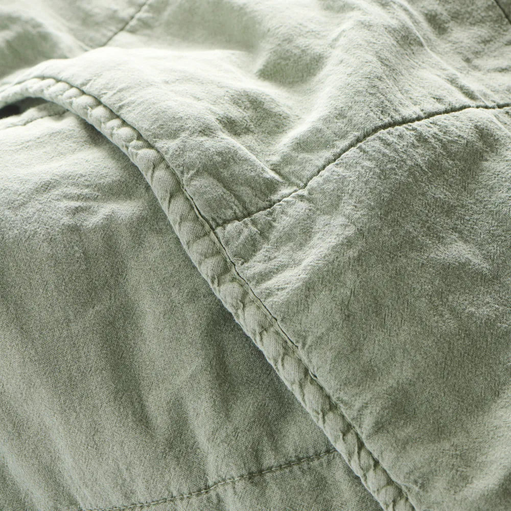 Pistacie grøn quilt tæppe fra ib laursen i stenvasket look
