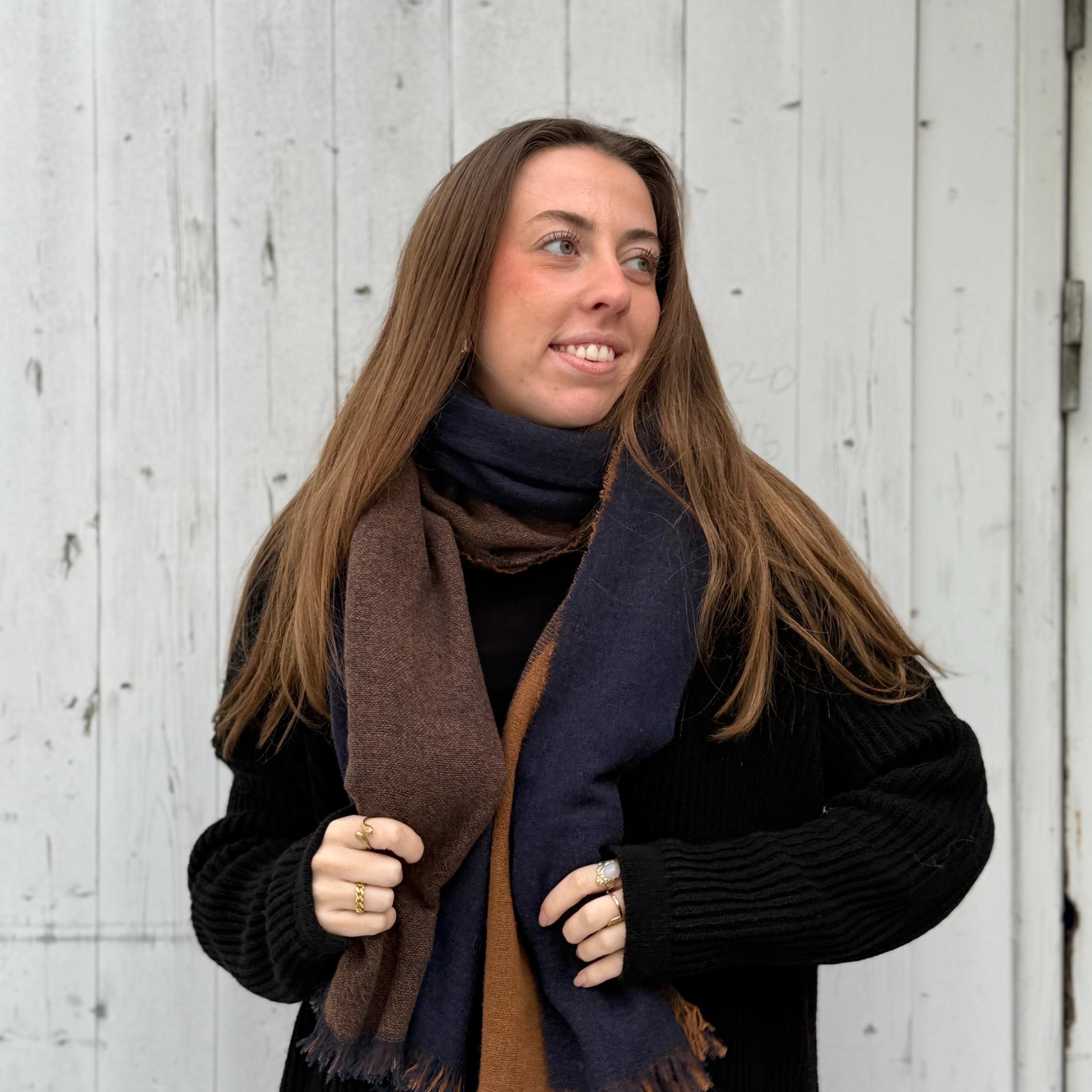 Fernando Tørklæde - Uld - Navy Cognac