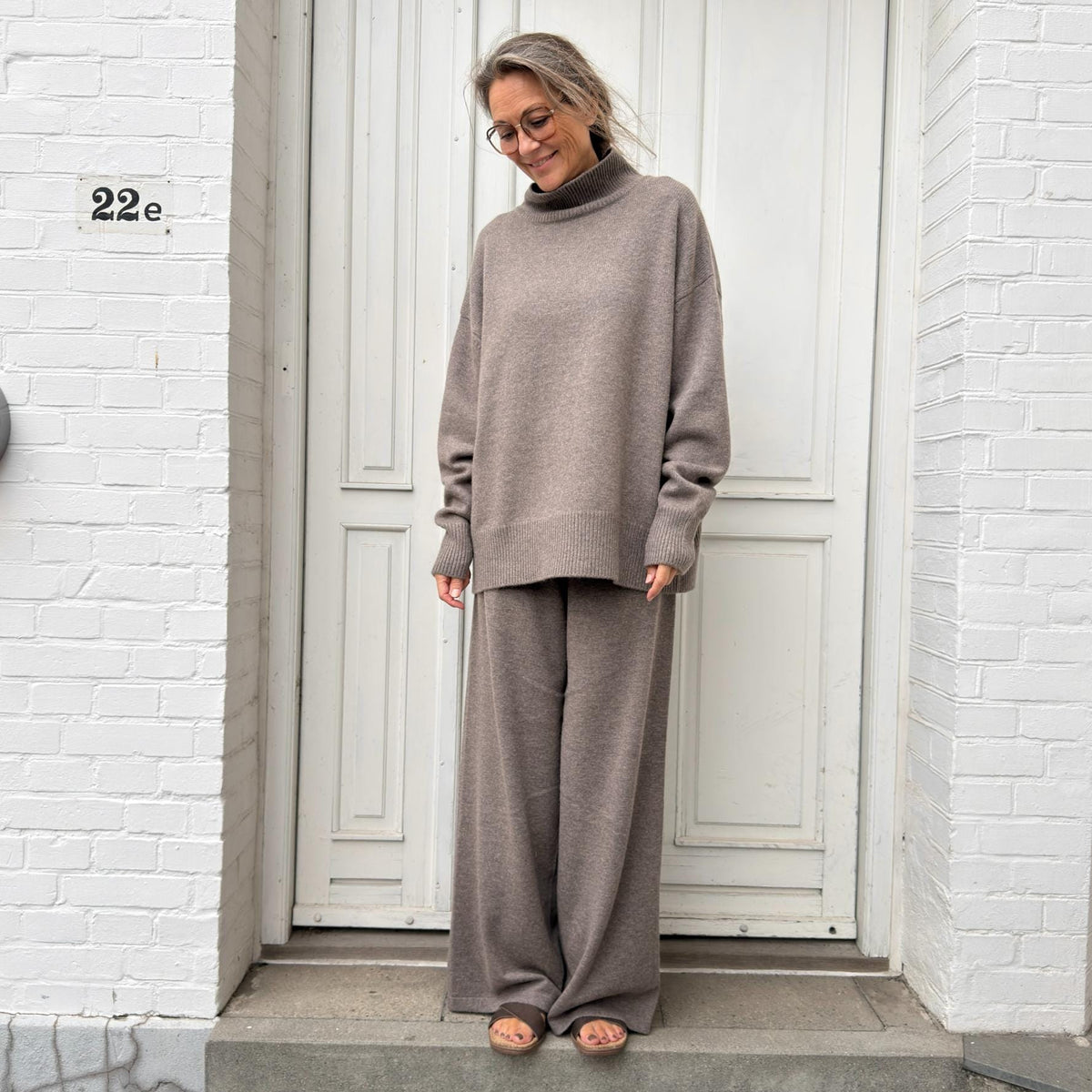 Vivian High - Beige