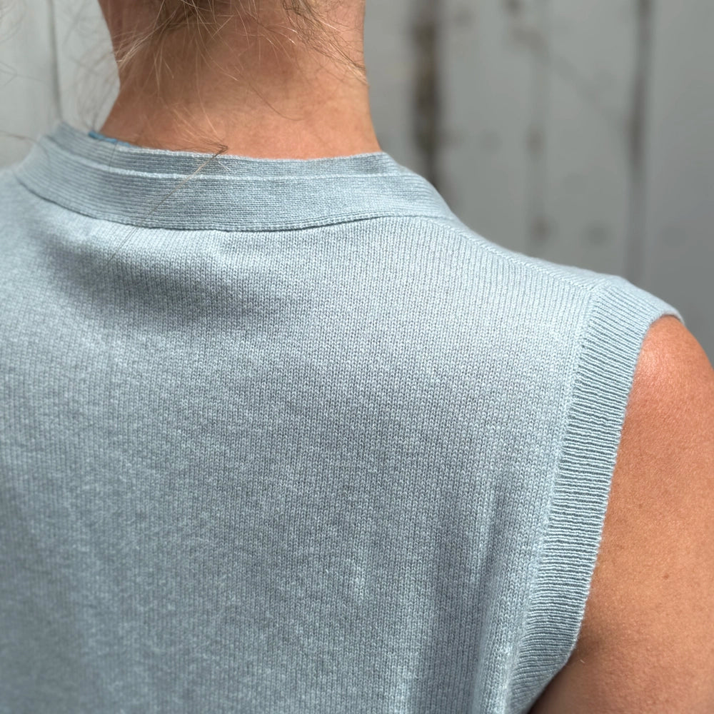 Vest - Lys Blå