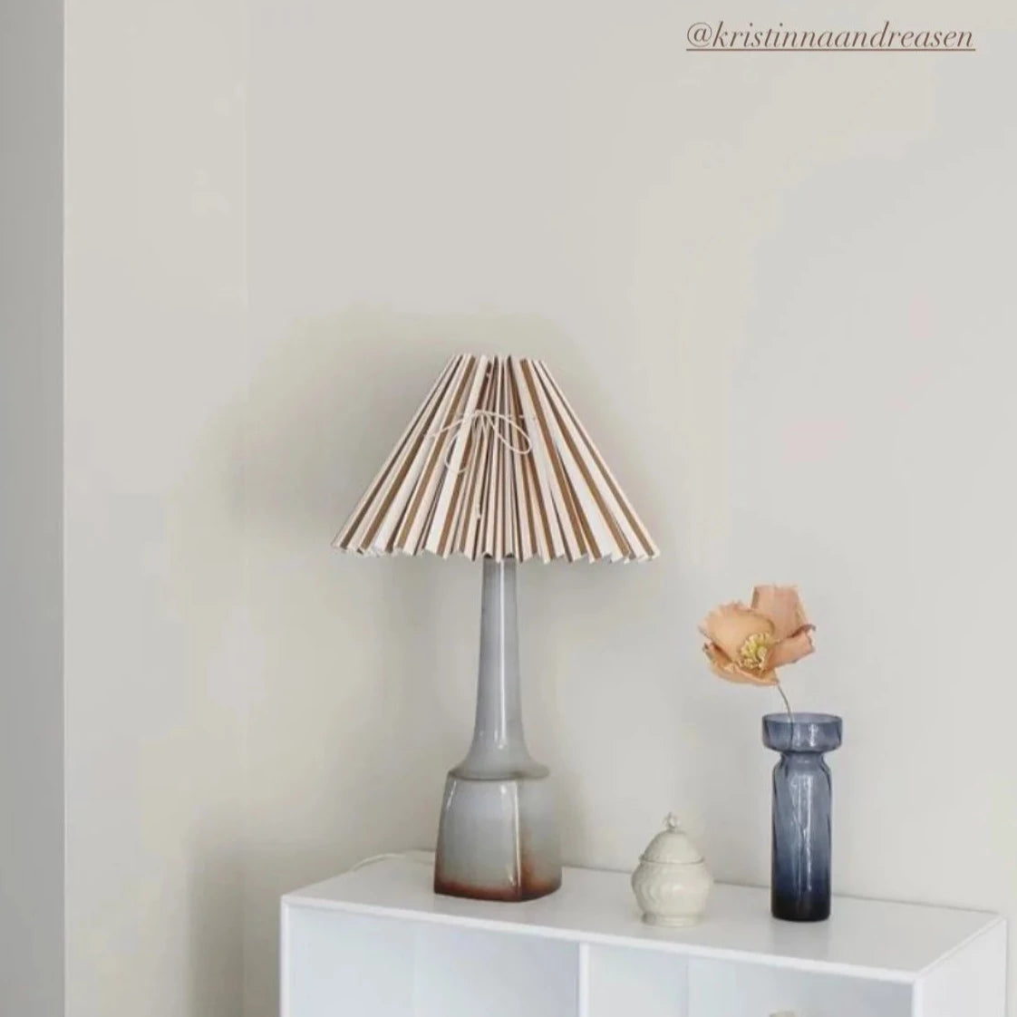 Lampeskærm, 24 cm - Beige Med Brune Lodrette Striber