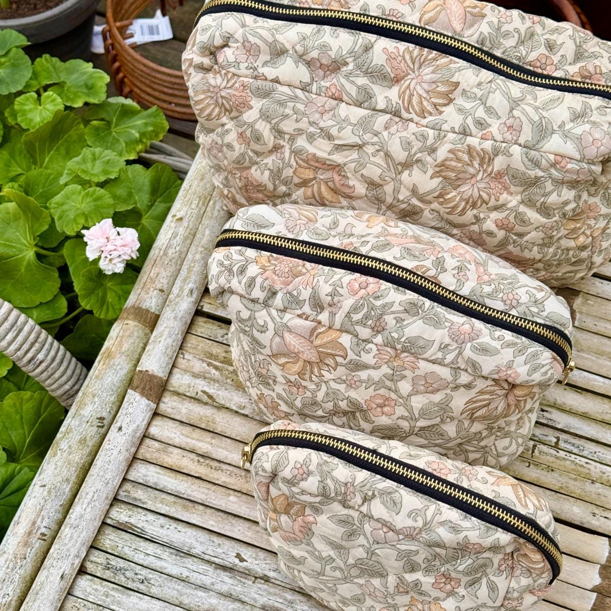 Holly Silke Toilettaske -