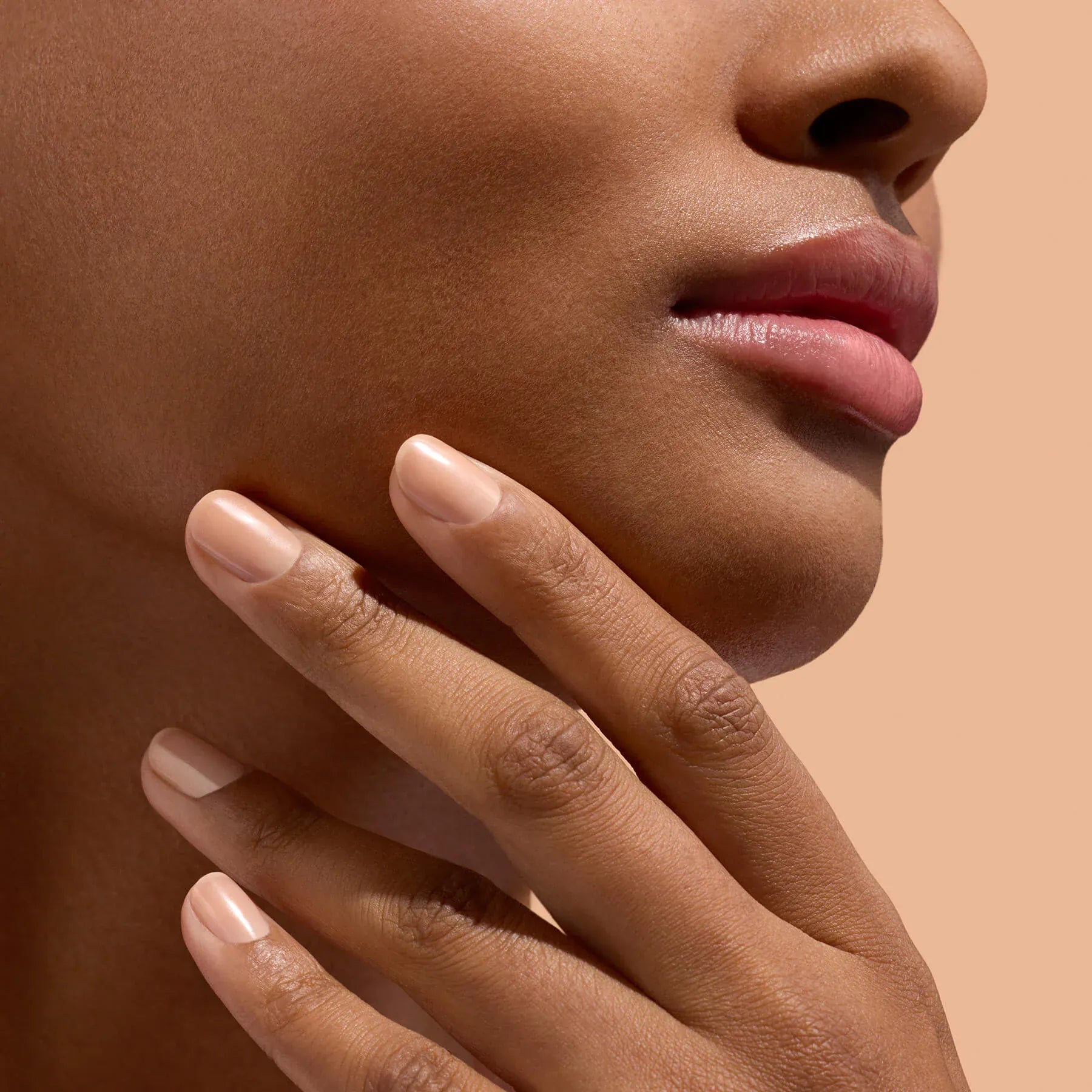 Active Smooth Neglelak - Sheer Golden Finish (02)