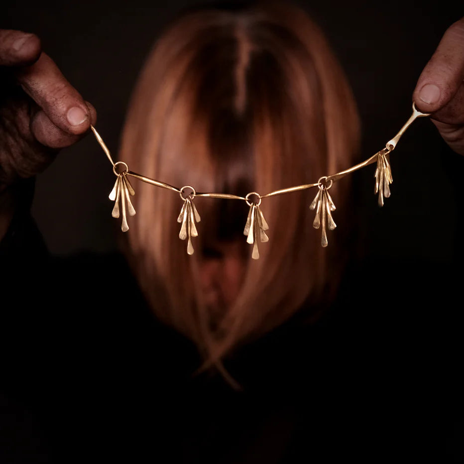 Taos Feather Armbånd - Messing