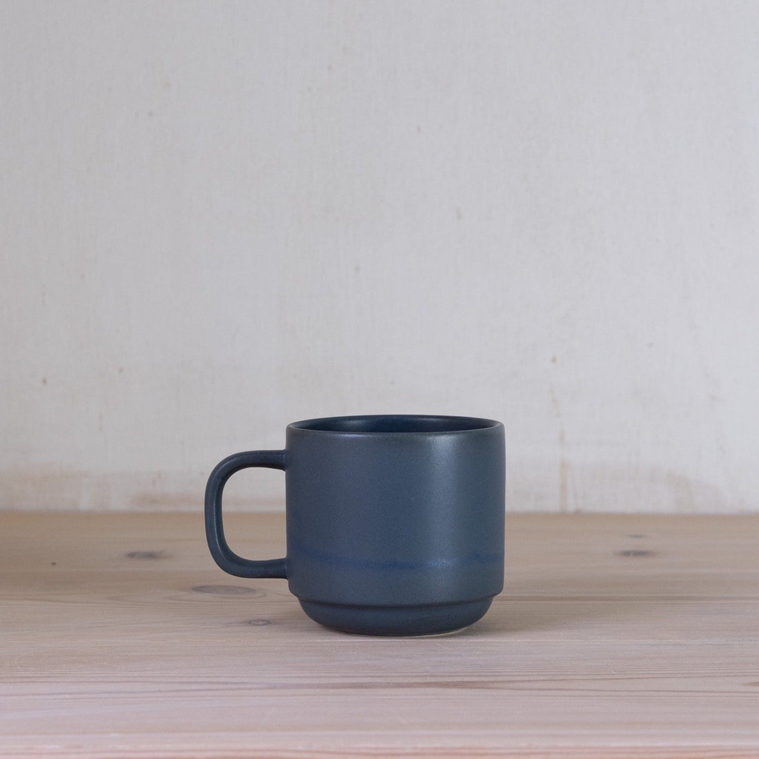 toto kop i mørkeblå, julie damhus