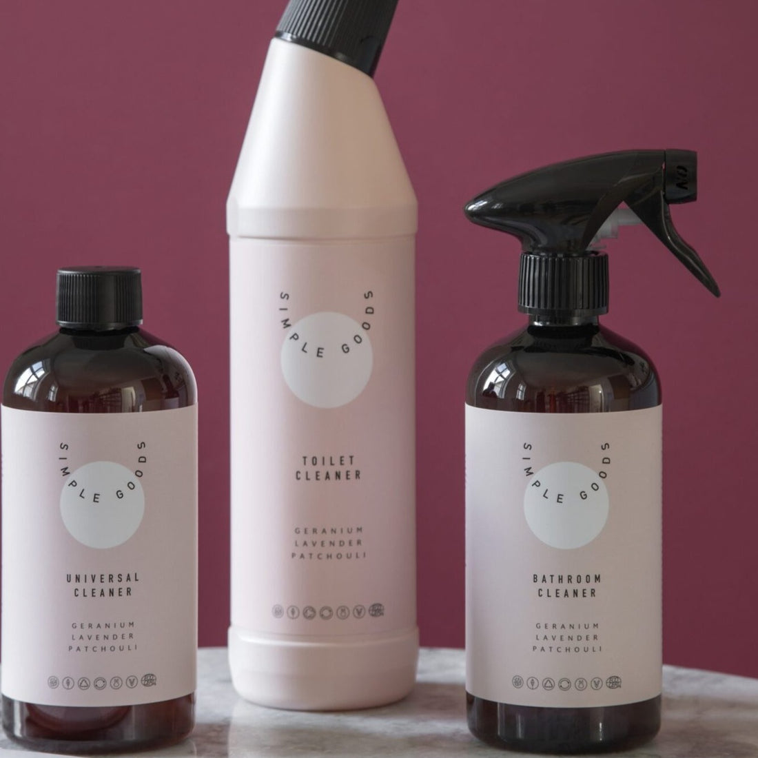 Naturlig Universal Cleaner med duft af Geranium/Lavendel/Patchouli fra Simple Goods