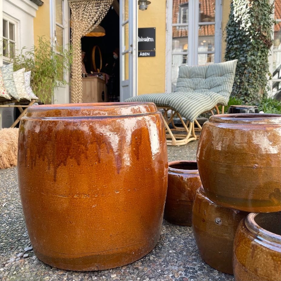 Brune glaserede krukker fra B green. Fås i flere str