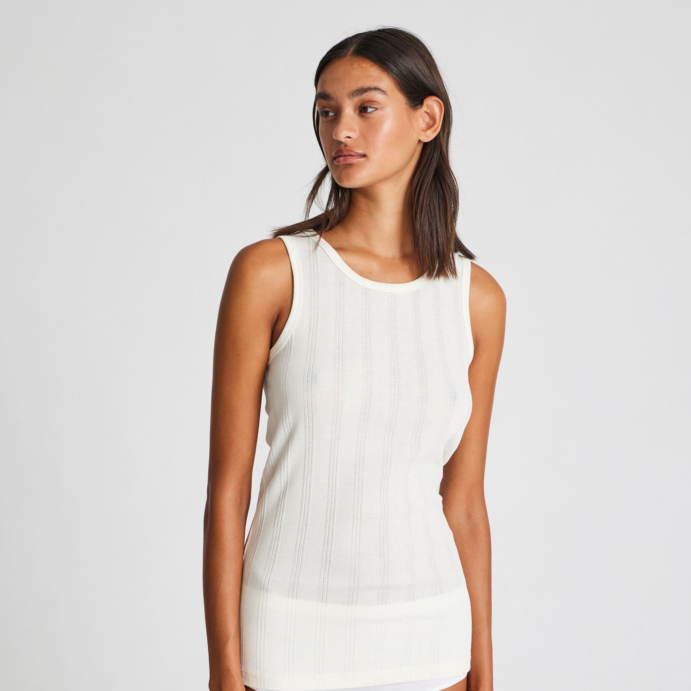 Gai+Lisva tanktop i 100 % bomuld og i en fin off white farve