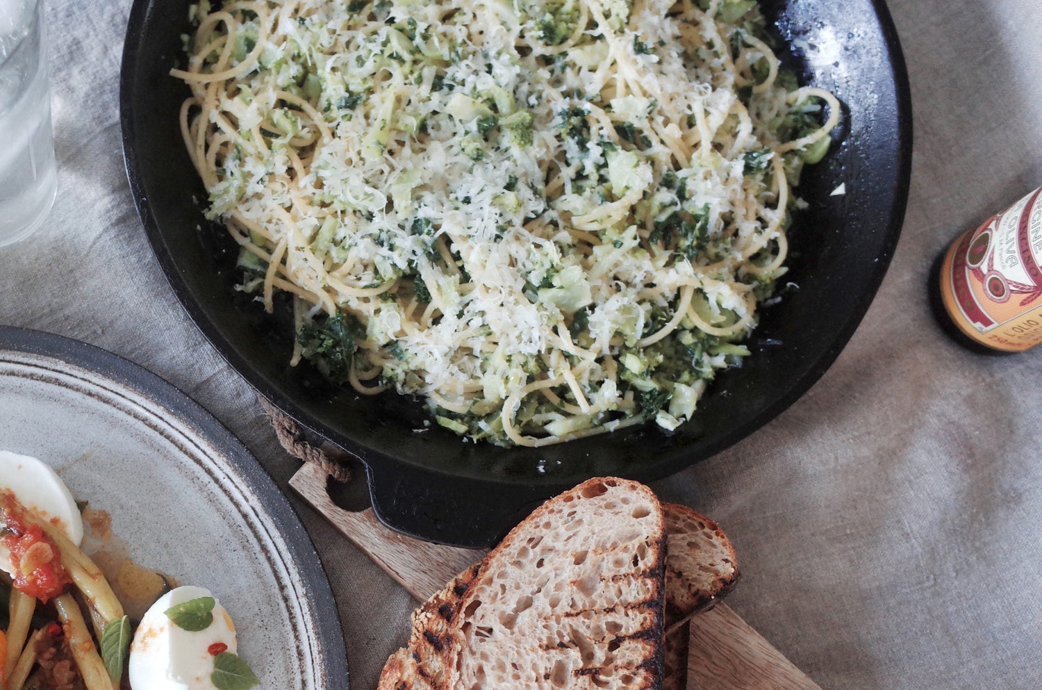 Opskrift: Spaghetti med pesto og broccoli
