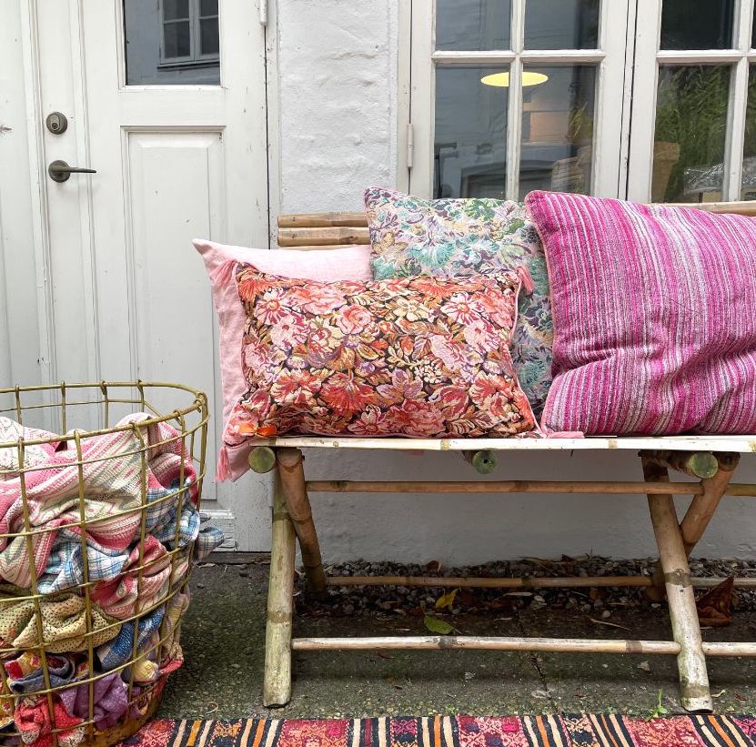 Hos Balsalen finder du et unikt udvalg af boliginteriør i høj kvalitet. Fokus på bæredygtige, økologiske - og unikke produkter til dit hjem.