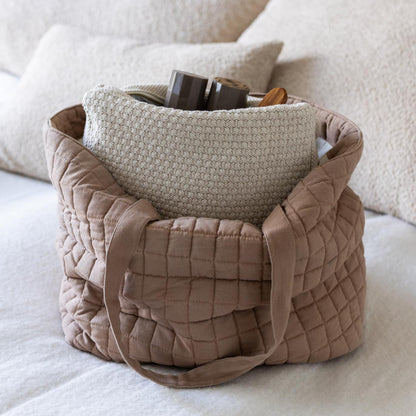 Strikket toilettaske fra By LOHN