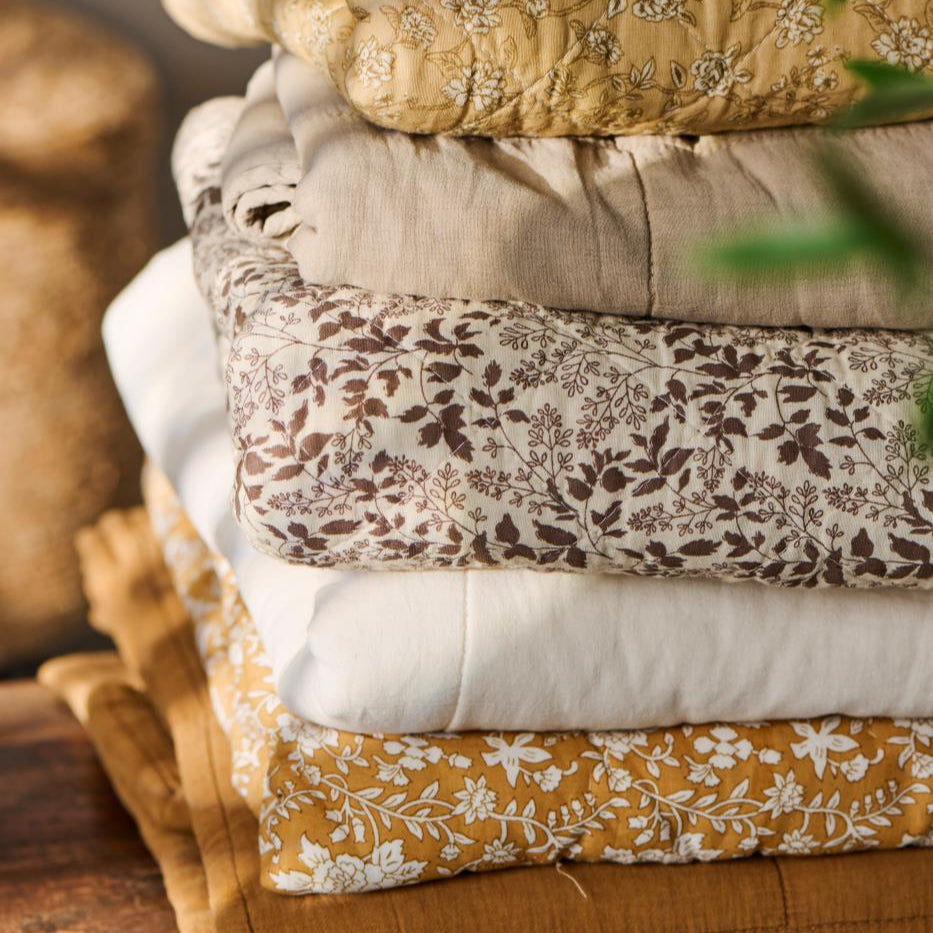 Vattæppe - Bomuld - Milky Brown Løvmønster (61)