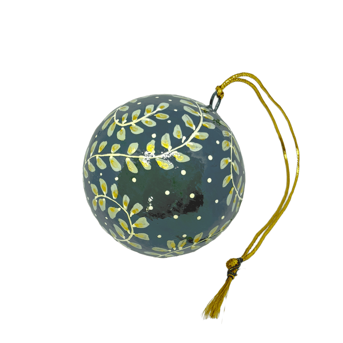 En julekugle fra Balsalens eget mærke. Denne er malet i hånden med motiv af Ella Skov. Julekuglen er i grønne farver og med motiv af små fjer. Dette er den lille variant