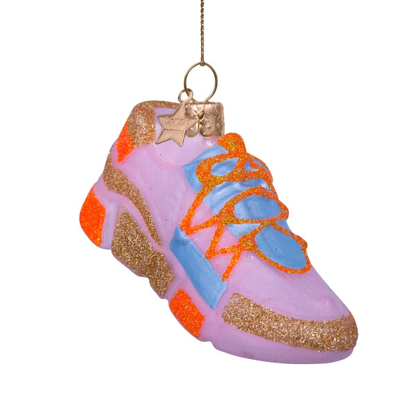 En flot farverig sneaker sko i pink, orange og blå med guld glimmer
