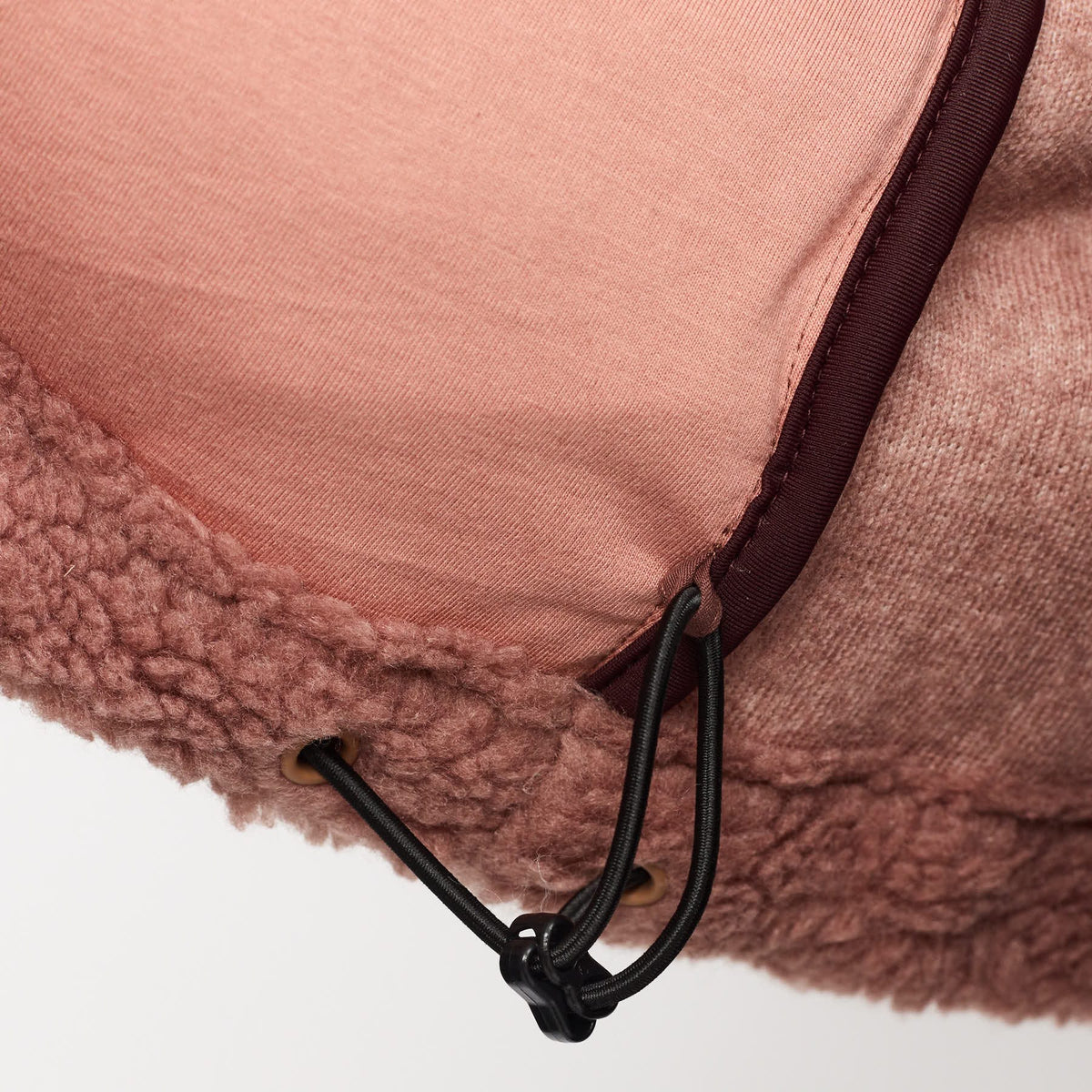 Varm fleecejakke i recycled polyester fra selfhood