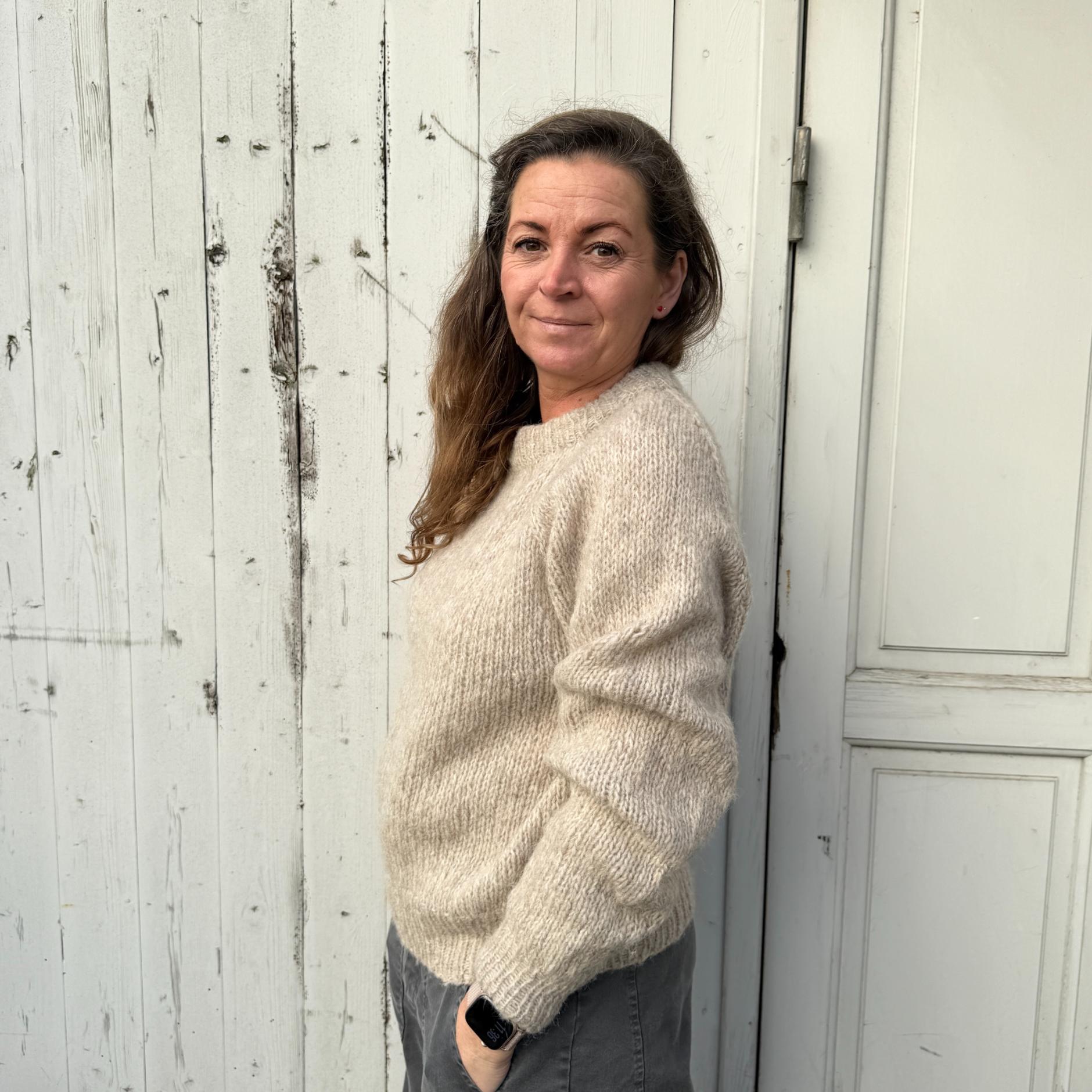 Coffee Beanies striktrøjei farven Sandy 