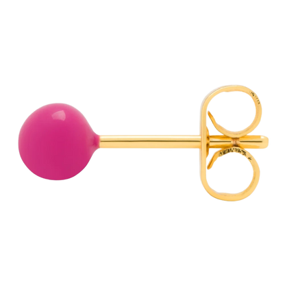 Color ball fra LULU Cph er en ørestik med en enkelt kugle på - denne er i en kraftig pink