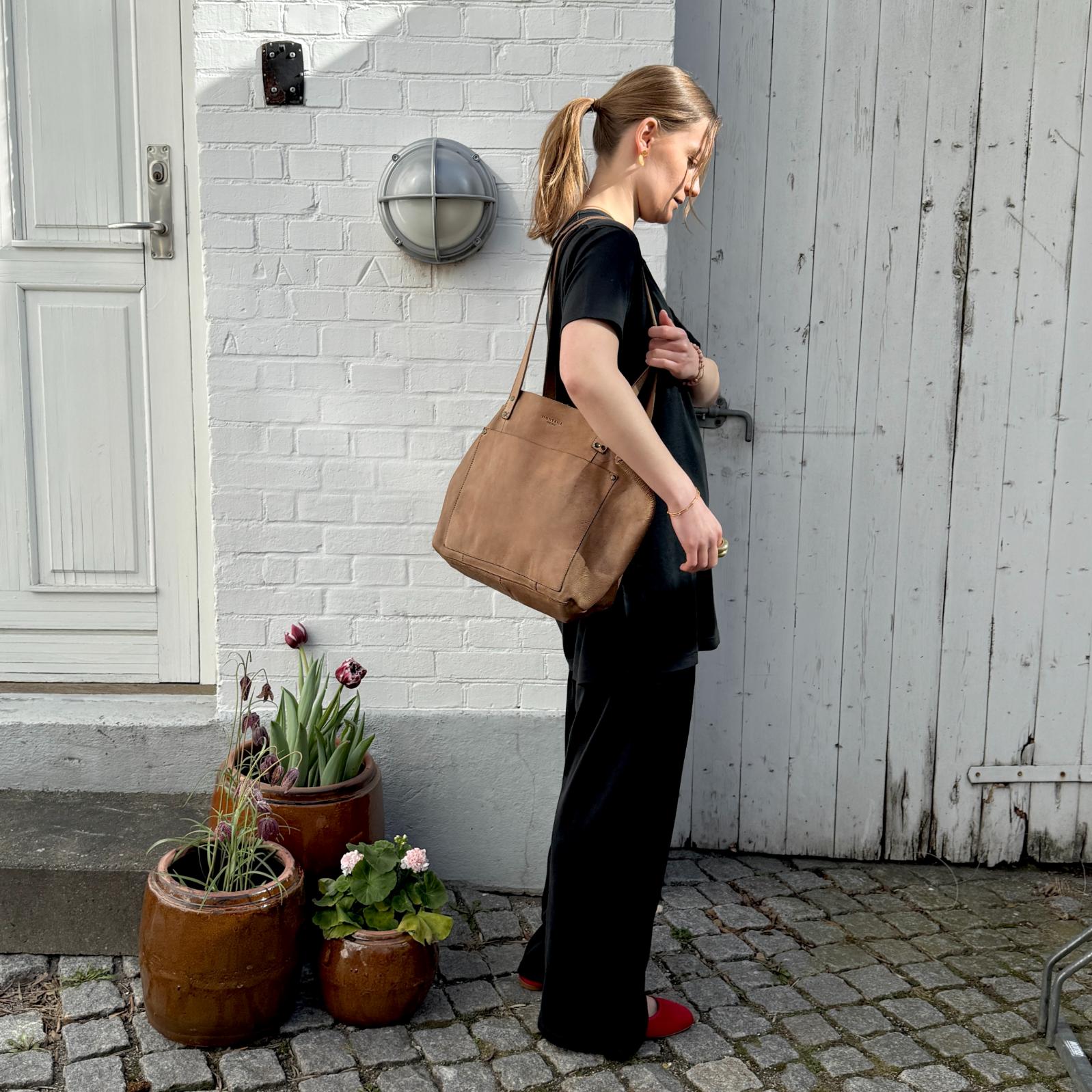 DERRET T-Shirt - Bomuld - Black (900)