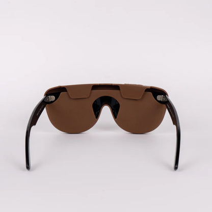 Brilleetui i brun fra Lups The Case med blødt silikonemateriale