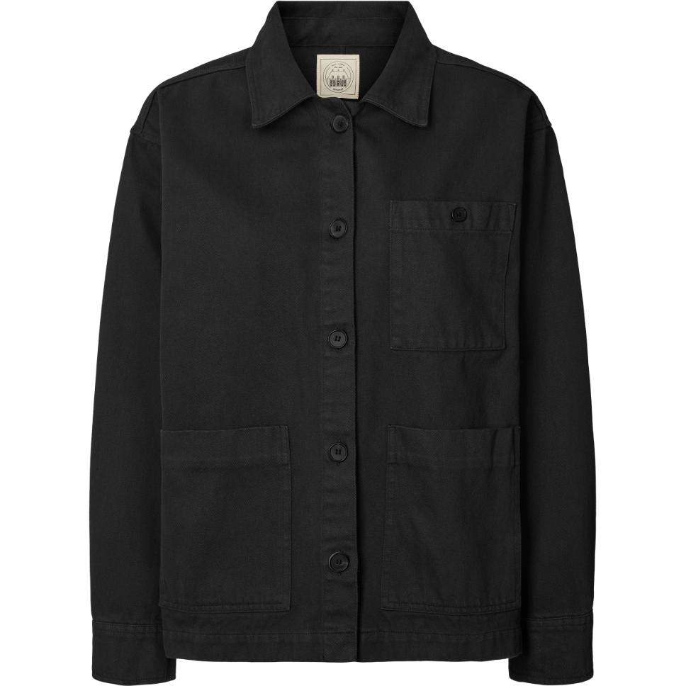 Ellie jakken er en workwear inspireret jakke med to lomme forneden og en brystlomme. Den kan bruges som en overgangsjakke eller som skjorte til dit tøj