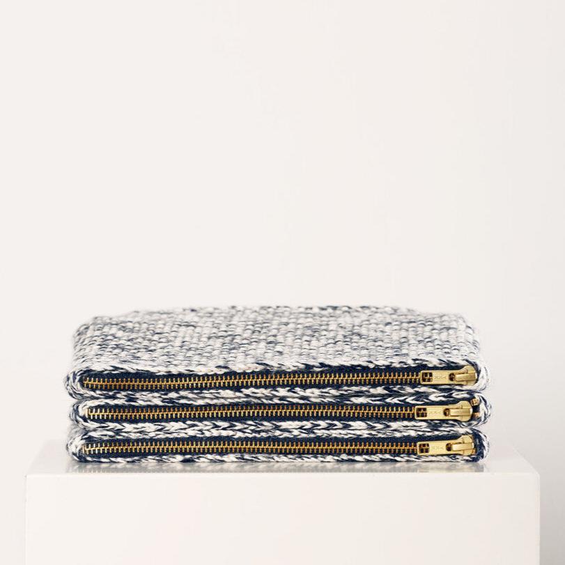 Stine Clutch - Alpakauld - Ecru/Navy