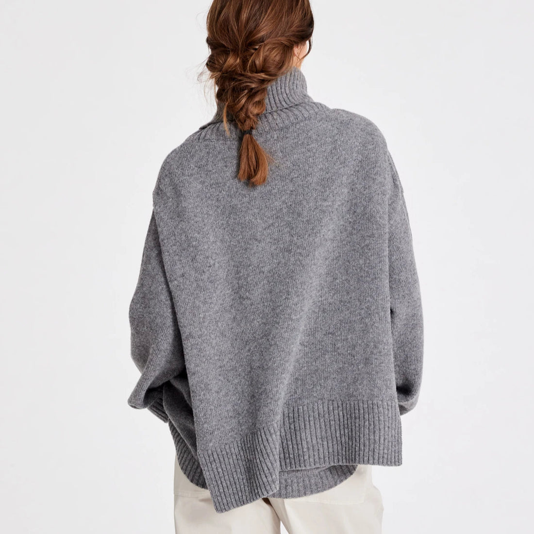 Michelle Halsedisse - 100% Lambswool - Grafiti Grey Melange