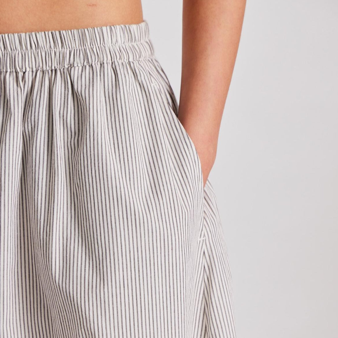 Petra Nederdel - Øko Bomuld - Mulch White Stripe